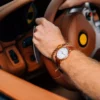 Car steering wheel with a tight grip