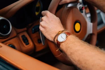 Tight grip car steering wheel