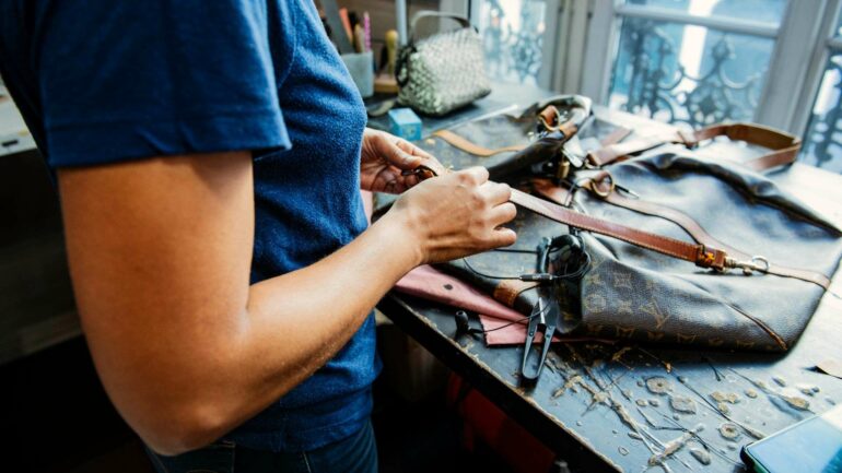 atelier réparation sac LVMH