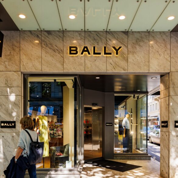 boutique Bally vitrine luxe