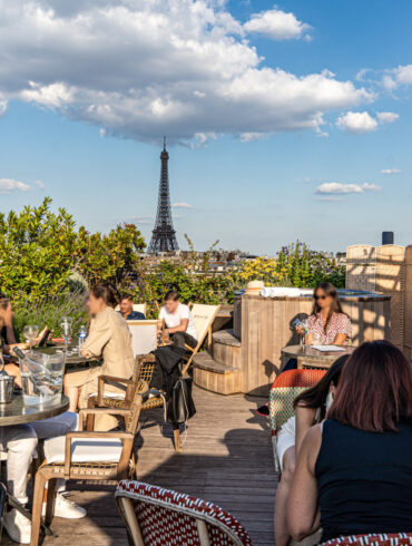 chic parisian terrace restaurant
