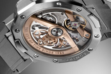 Concepto mouvement montre suisse