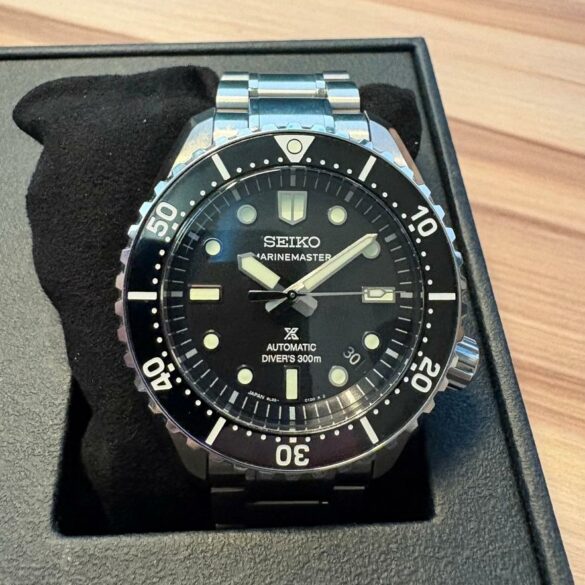 Montre Seiko Marinemaster SLA079J1