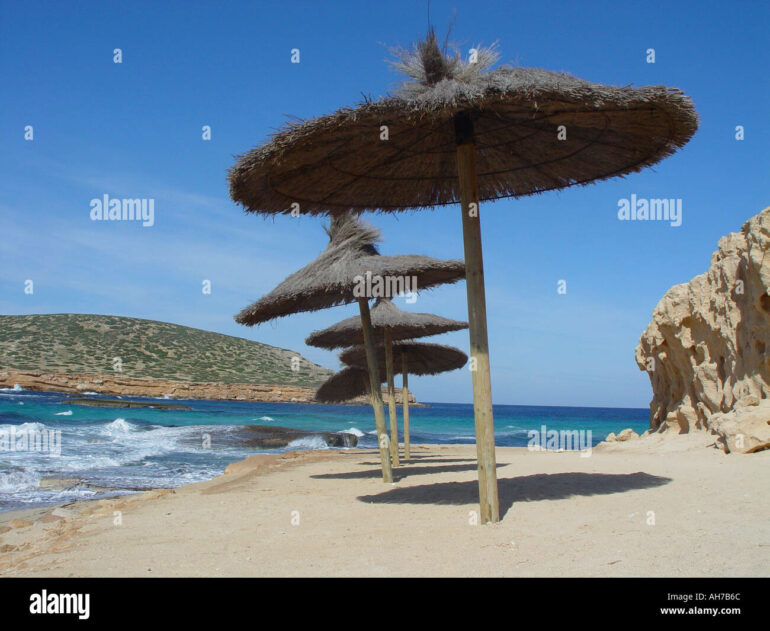 parasol Mediterranean beach sand
