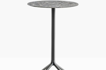 Pedrali Estratto extruded aluminum furniture