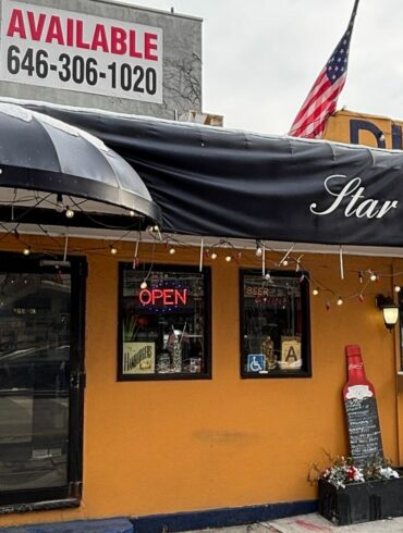 Star on 18 Manhattan diner
