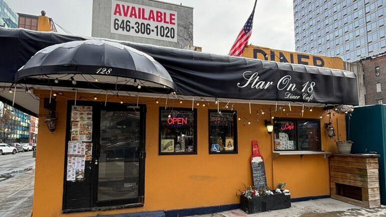 Star on 18 Manhattan diner
