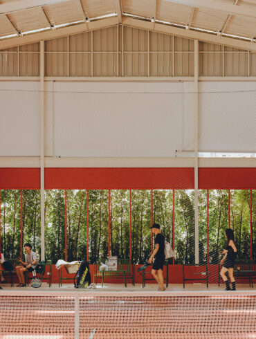 The Lobb Club tennis court