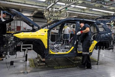 Donald Trump Canadian car factory