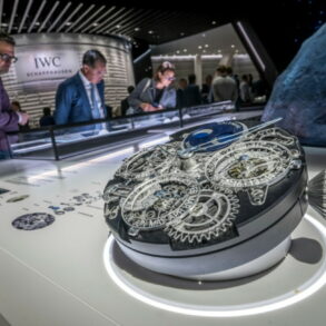 Geneva luxury watches exhibition