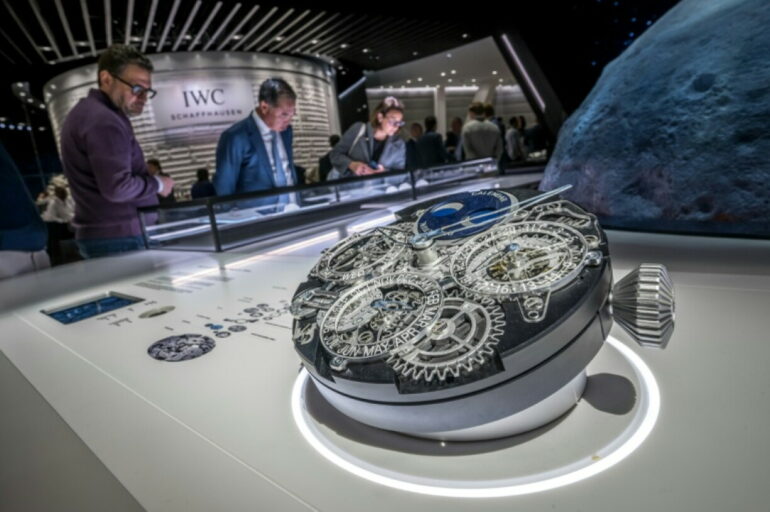 Geneva luxury watches exhibition