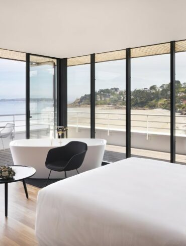 hôtel luxe bord mer bretagne