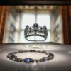 Louvre vitrine bijoux couronne
