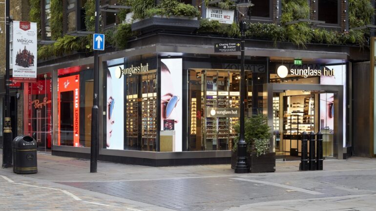 Magasin lunettes EssilorLuxottica