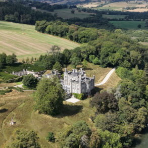 Mark Zuckerberg Irish castle