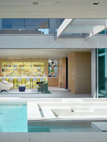 modern Newport Beach mansion pool