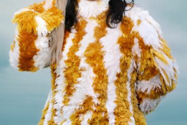 Spike Lee Rosalía Björk outfits