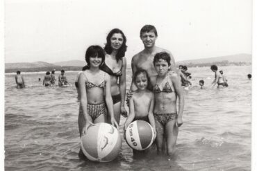 vintage family holiday photos
