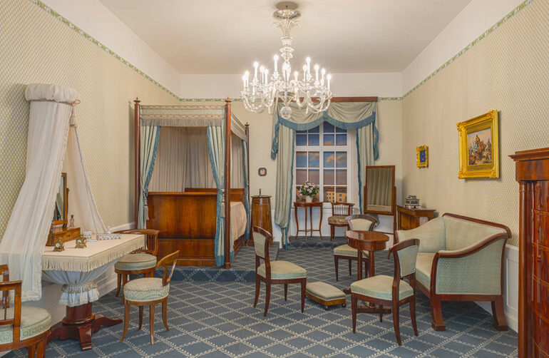 19th century Biedermeier interior furniture Vienna
