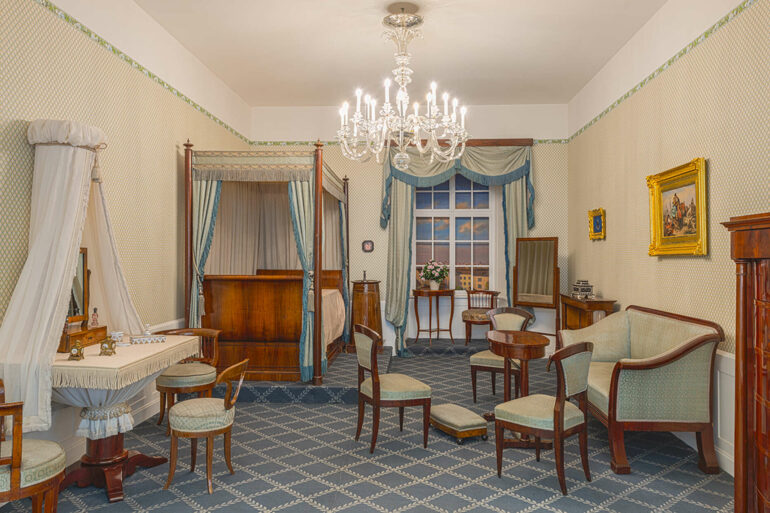 19th century Biedermeier interior furniture Vienna