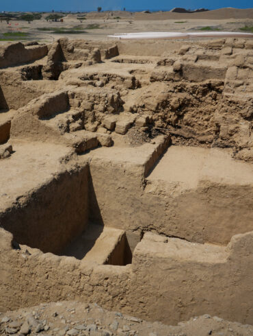 ancient tomb Peruvian coast