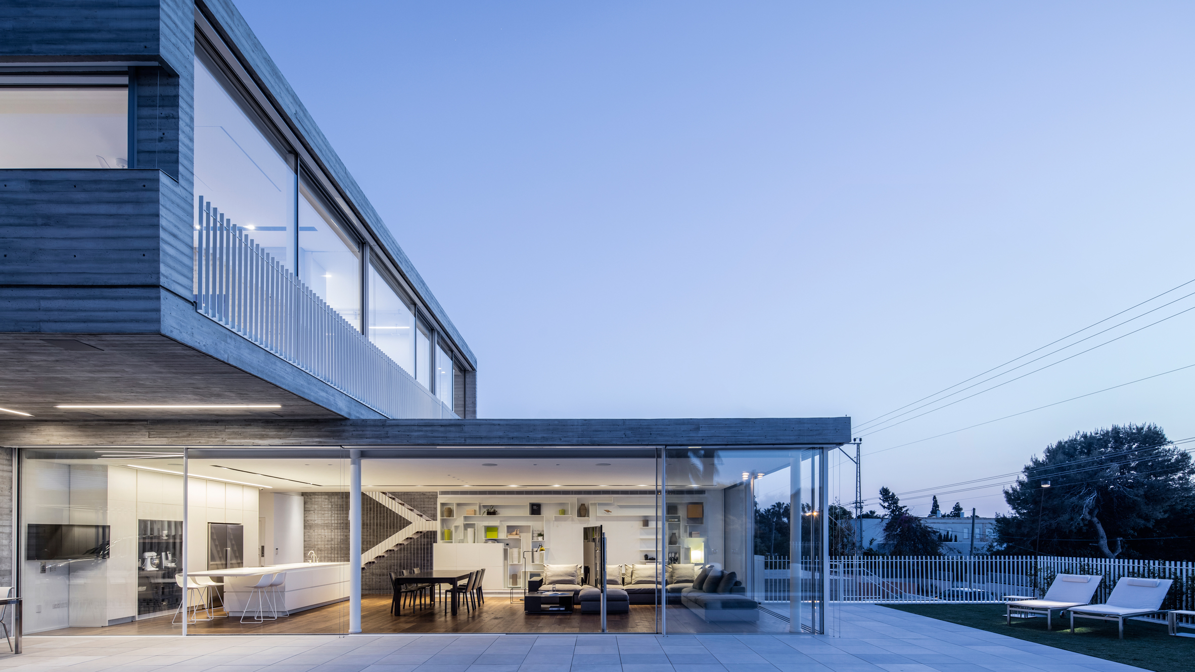 cantilevered concrete terrace modernist villa exterior