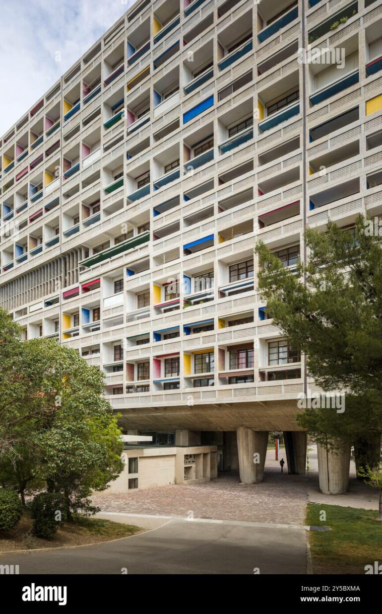 Cite Radieuse Marseille Le Corbusier brutalist architecture