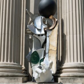 Liu Wei Met facade sculptures