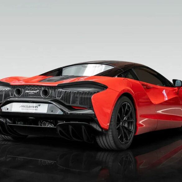 McLaren hybrid supercar coupe