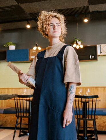 restaurant branding uniforms lighting