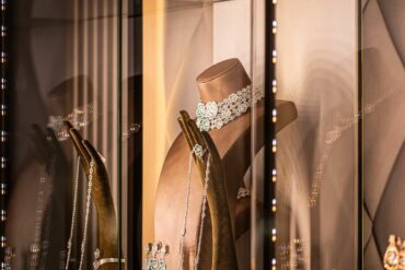 vicenzaoro jewelry exhibition stands