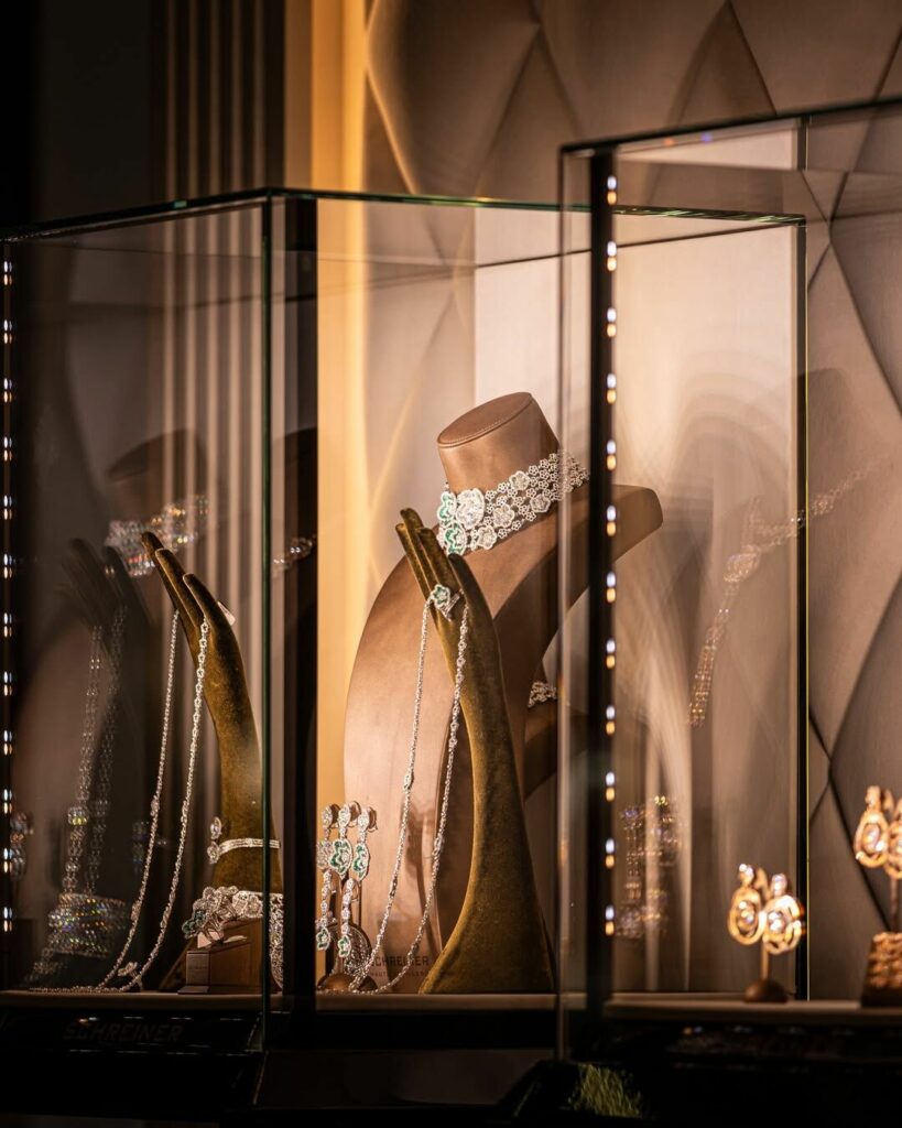 vicenzaoro jewelry exhibition stands