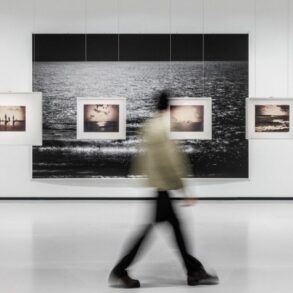 Bourse de Commerce Paris Barbara Kruger The History exhibition 2026