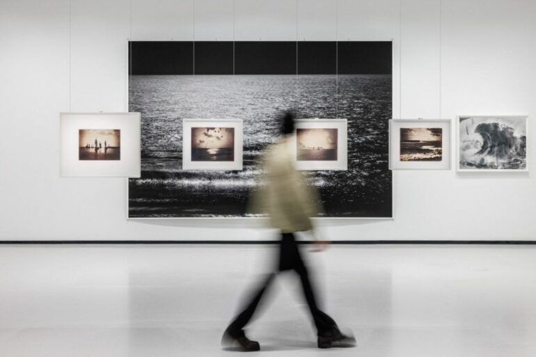 Bourse de Commerce Paris Barbara Kruger The History exhibition 2026