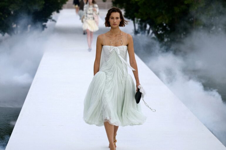 Dior Jonathan Anderson runway show Paris 2026
