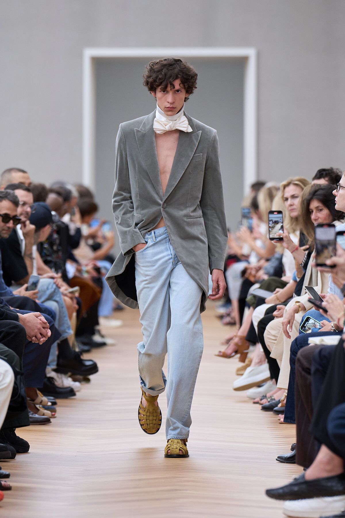 Dior Summer 2027 Jonathan Anderson runway look 2026
