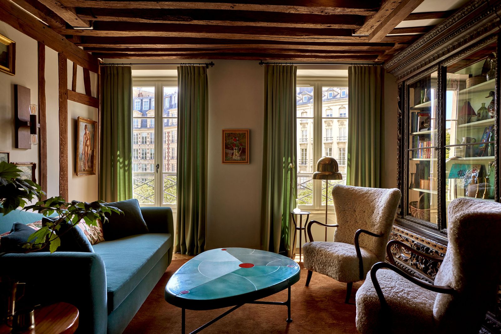 Jessica Helgerson Place Dauphine apartment living room 2026