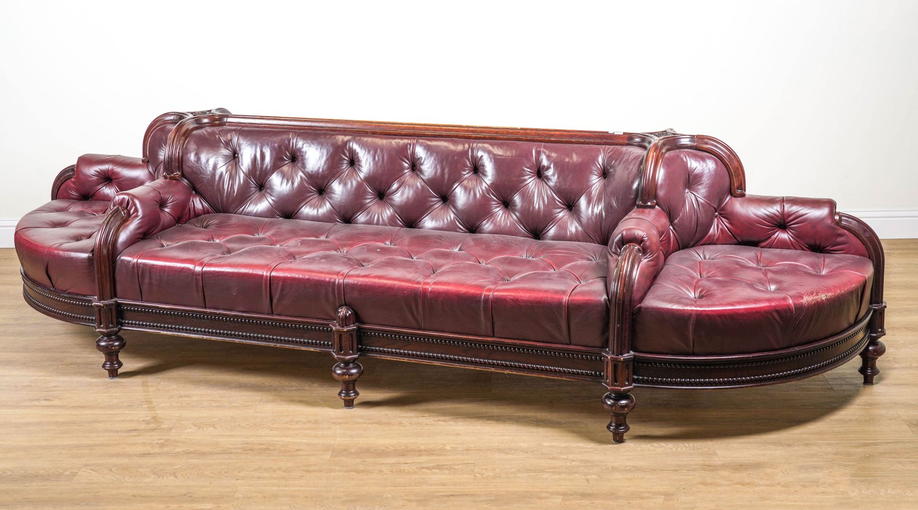 National Gallery red carmine leather bench 1986