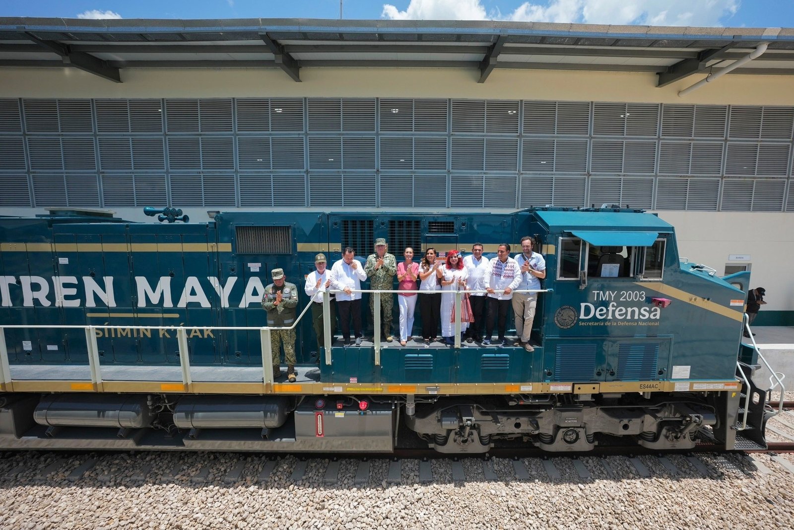 Train Maya railway tracks Quintana Roo jungle 2026