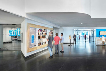 visitor tablet museum gallery