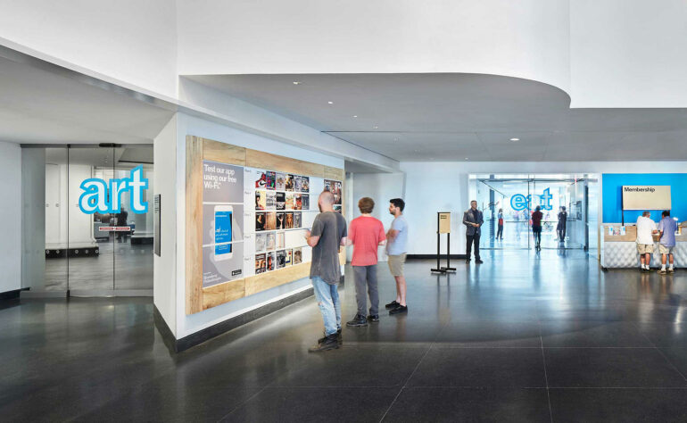visitor tablet museum gallery